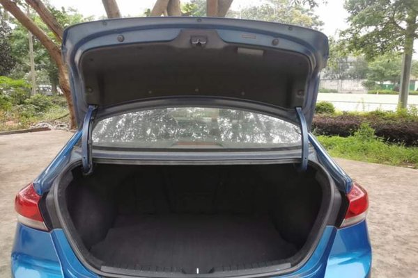 Hyundai Elantra (6th Generation 2018, 78600 км, за 9064 USD - фото 27