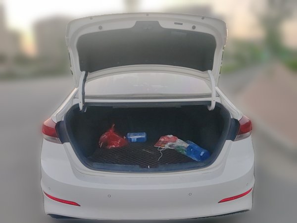 Hyundai Elantra (6th Generation 2018, 73200 км, за 6319 USD - фото 20