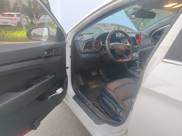 Hyundai Elantra (6th Generation 2018, 73200 км, за 6319 USD - фото 17