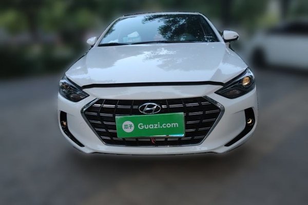 Hyundai Elantra (6th Generation 2019, 27799 км, за 7790 USD