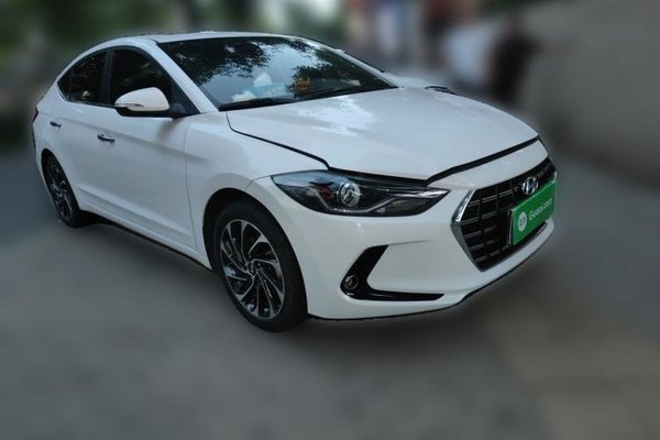 Hyundai Elantra (6th Generation 2019, 27799 км, за 7790 USD
