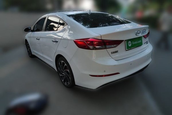 Hyundai Elantra (6th Generation 2019, 27799 км, за 7790 USD