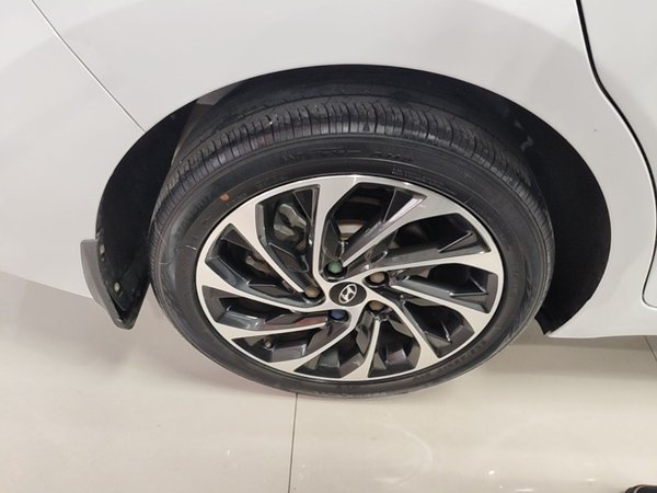 Hyundai Elantra (6th Generation 2019, 42600 км, за 9026 USD - фото 23