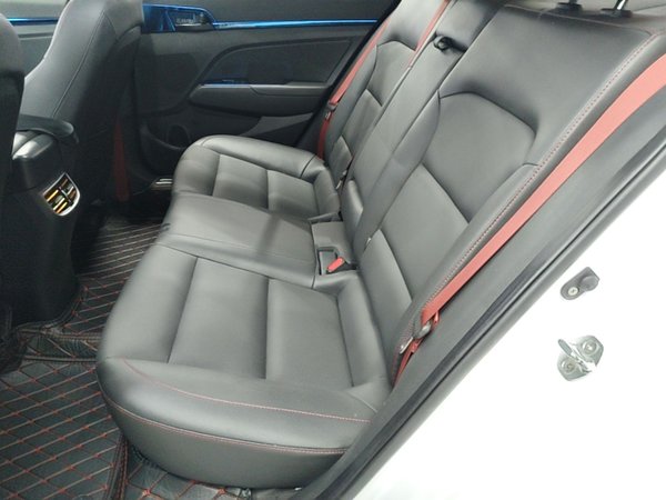 Hyundai Elantra (6th Generation 2019, 42600 км, за 9026 USD - фото 11