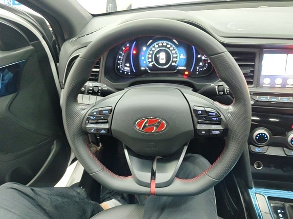 Hyundai Elantra (6th Generation 2019, 42600 км, за 9026 USD