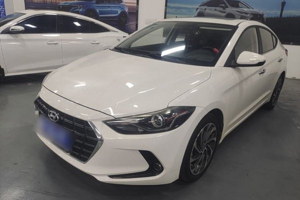 Hyundai Elantra (6th Generation · 2019 год