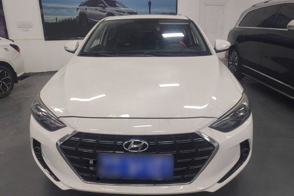 Hyundai Elantra (6th Generation 2019, 20500 км, за 8286 USD