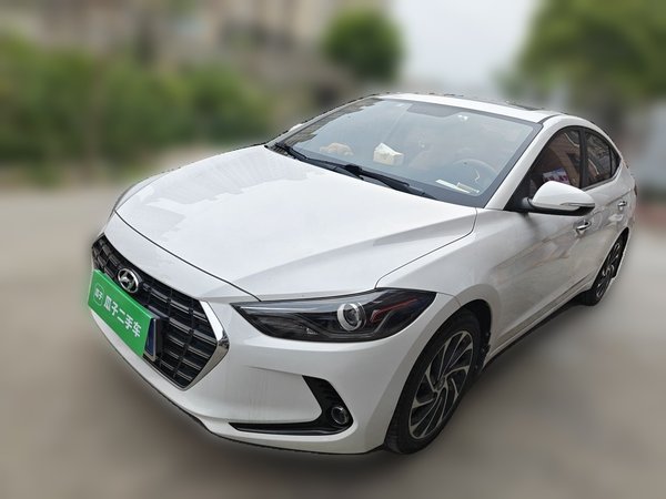 Hyundai Elantra (6th Generation · 2019 год