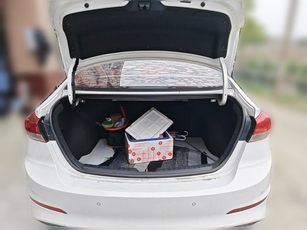 Hyundai Elantra (6th Generation 2019, 29900 км, за 8327 USD - фото 16