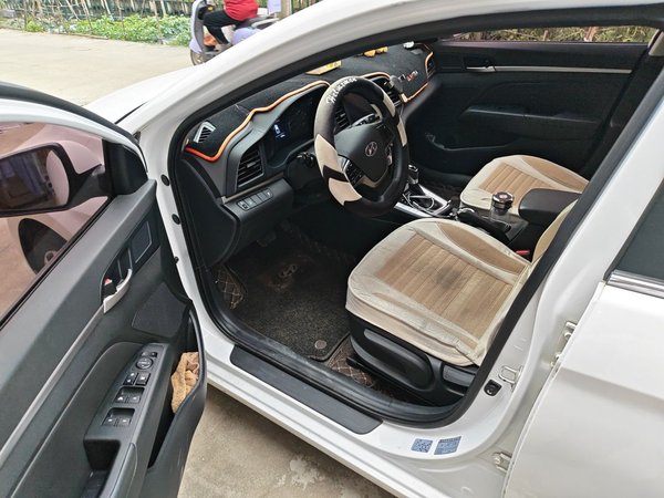 Hyundai Elantra (6th Generation 2019, 29900 км, за 8327 USD - фото 19