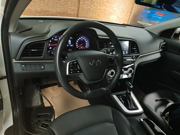 Hyundai Elantra (6th Generation 2019, 45500 км, за 8513 USD - фото 13