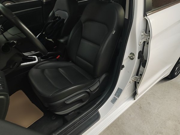 Hyundai Elantra (6th Generation 2019, 45500 км, за 8513 USD - фото 18