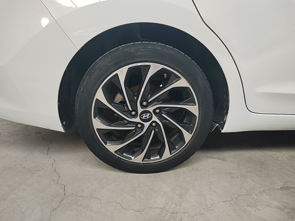 Hyundai Elantra (6th Generation 2019, 45500 км, за 8513 USD - фото 10