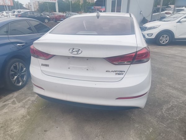 Hyundai Elantra (6th Generation 2019, 99700 км, за 8381 USD