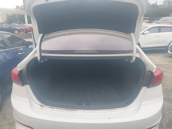 Hyundai Elantra (6th Generation 2019, 99700 км, за 8381 USD - фото 22