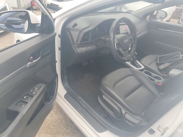 Hyundai Elantra (6th Generation 2019, 99700 км, за 8381 USD - фото 19