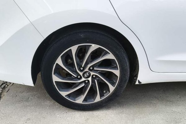 Hyundai Elantra (6th Generation 2020, 62200 км, за 8852 USD - фото 16