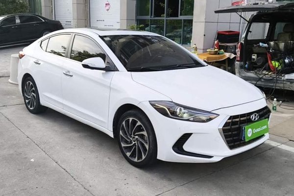Hyundai Elantra (6th Generation 2020, 62200 км, за 8852 USD
