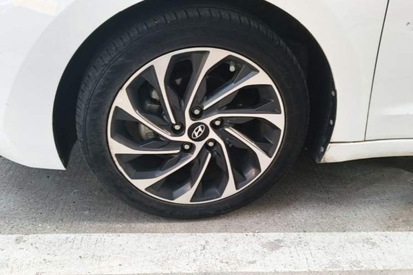Hyundai Elantra (6th Generation 2020, 62200 км, за 8852 USD - фото 8