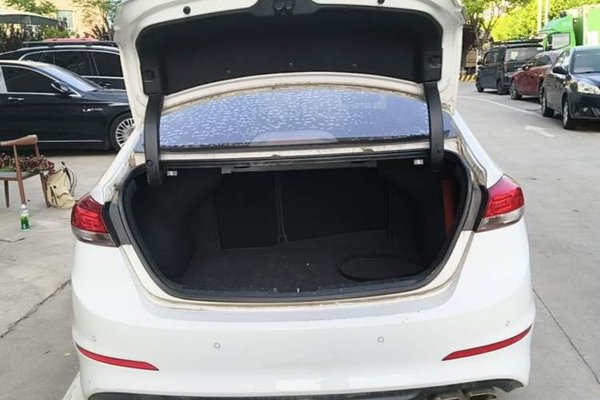 Hyundai Elantra (6th Generation 2020, 62200 км, за 8852 USD - фото 27