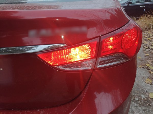 Hyundai Elantra 2015, 84500 км, за 6337 USD - фото 7