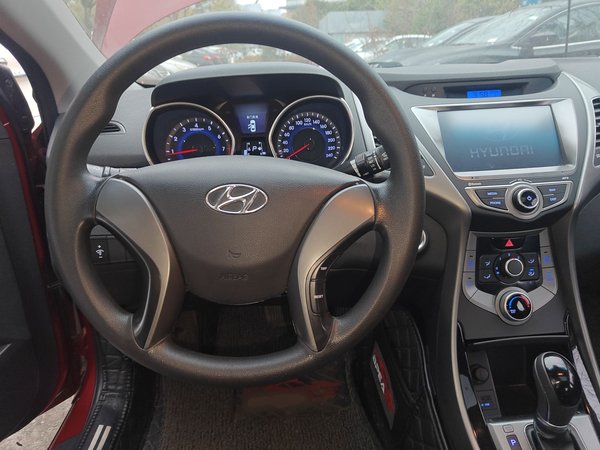 Hyundai Elantra 2015, 84500 км, за 6337 USD - фото 14