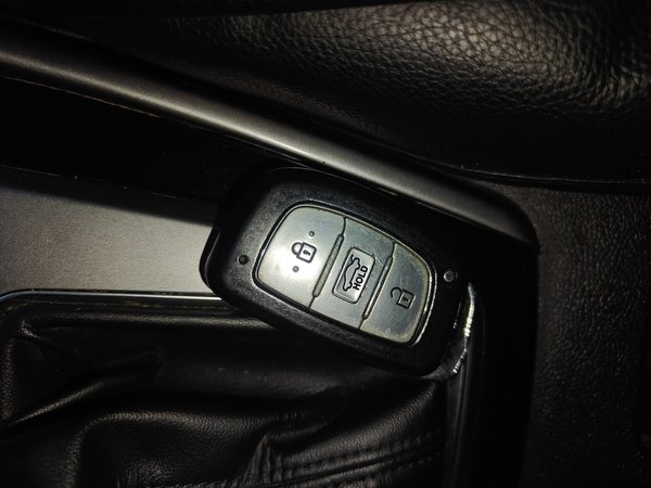 Hyundai Elantra 2015, 84500 км, за 6337 USD - фото 12