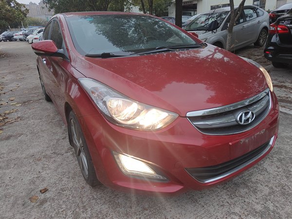 Hyundai Elantra (5th Generation / Langdong) 2015 1.6L Automatic Leading Model, 2015 года