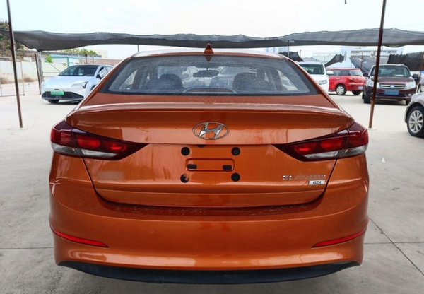 Hyundai Elantra 2016, 138500 км, за 5926 USD