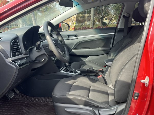 Hyundai Elantra 2016, 110900 км, за 7207 USD - фото 15