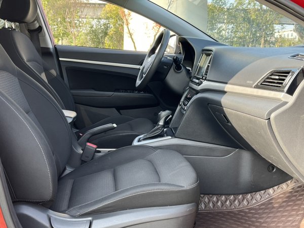 Hyundai Elantra 2016, 110900 км, за 7207 USD - фото 10