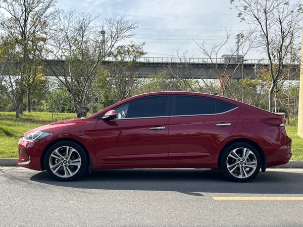 Hyundai Elantra 2016, 110900 км, за 7207 USD - фото 8