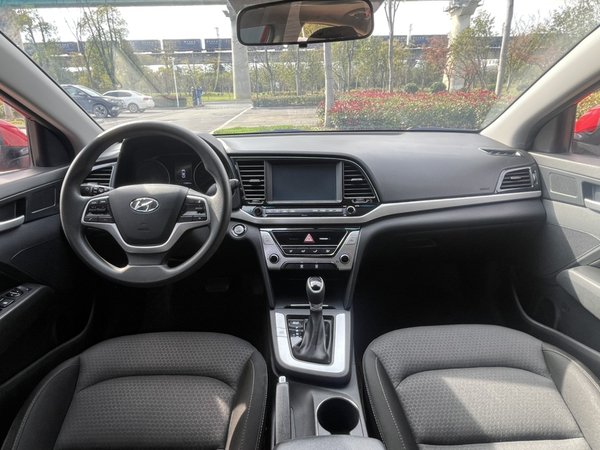 Hyundai Elantra 2016, 110900 км, за 7207 USD - фото 20