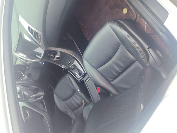 Hyundai Elantra 2016 1.6L Automatic Prestige Edition, 2016 года