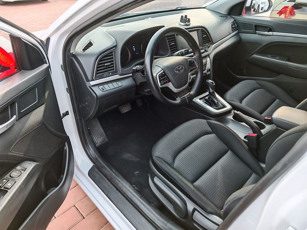 Hyundai Elantra 2016, 72100 км, за 8576 USD - фото 18