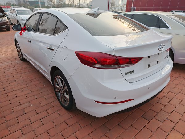 Hyundai Elantra 2016, 72100 км, за 8576 USD - фото 9