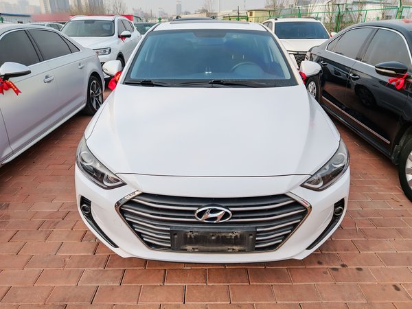 Hyundai Elantra 2016, 72100 км, за 8576 USD - фото 6