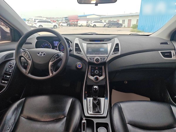 Hyundai Elantra 2016, 74900 км, за 6170 USD - фото 9