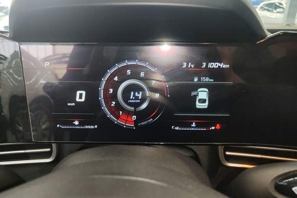 Hyundai Elantra 2021, 31000 км, за 10172 USD
