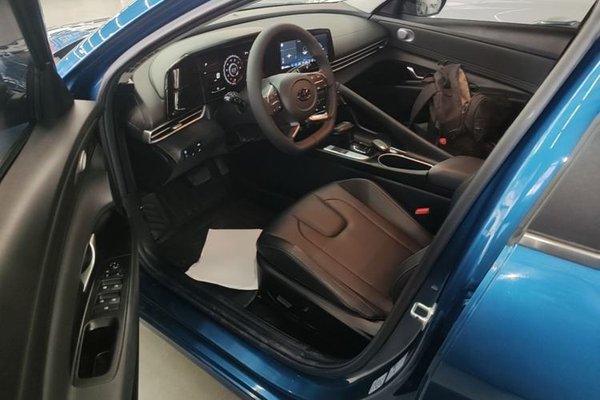 Hyundai Elantra 2021, 31000 км, за 10172 USD - фото 8