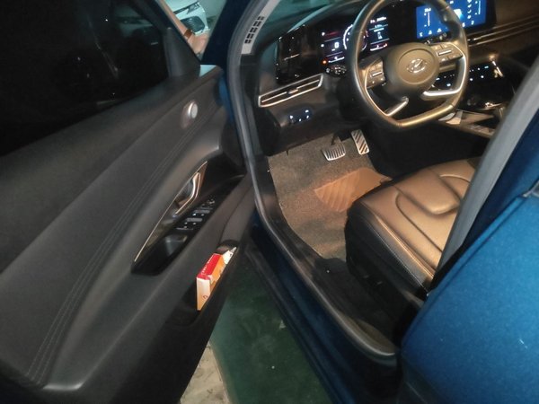 Hyundai Elantra 2021, 36200 км, за 9152 USD - фото 17