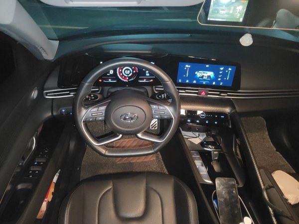 Hyundai Elantra 2021, 36200 км, за 9152 USD - фото 11