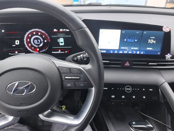 Hyundai Elantra 2021, 39100 км, за 10752 USD - фото 13