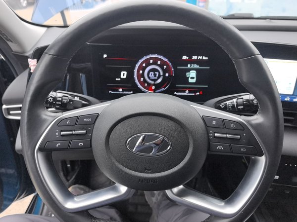 Hyundai Elantra 2021, 39100 км, за 10752 USD - фото 14