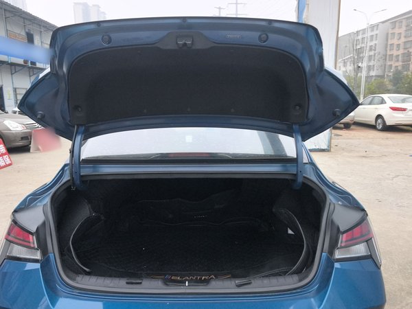 Hyundai Elantra 2021, 39100 км, за 10752 USD - фото 22