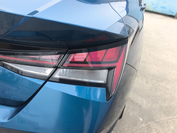 Hyundai Elantra 2021, 39100 км, за 10752 USD - фото 7