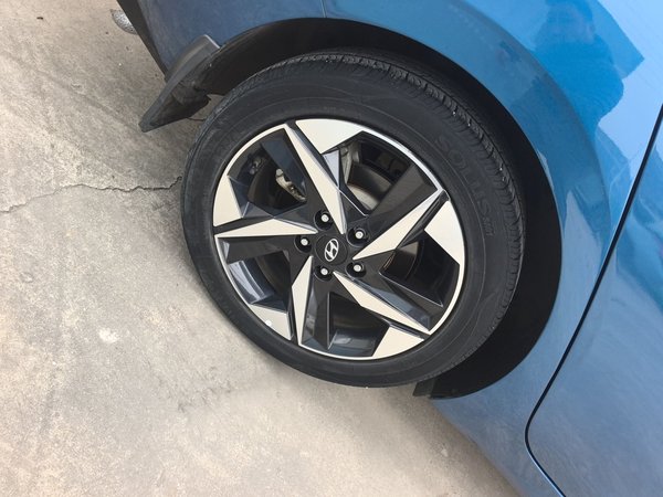 Hyundai Elantra 2021, 39100 км, за 10752 USD - фото 10