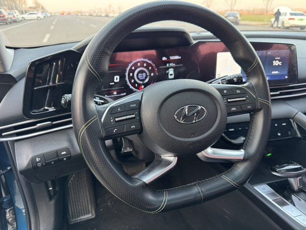 Hyundai Elantra 2021, 73300 км, за 10239 USD - фото 25