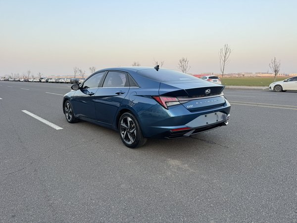 Hyundai Elantra 2021, 73300 км, за 10239 USD - фото 10