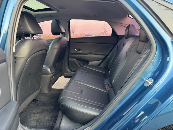 Hyundai Elantra 2021, 73300 км, за 10239 USD - фото 27